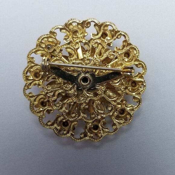 Vintage Rhinestone and Gold Tone Filigree Round Brooch, Floral Radiant Shape - Picture 3 of 6